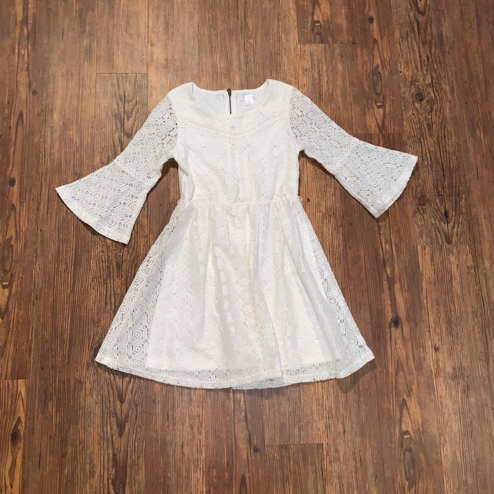 white lace dress!!